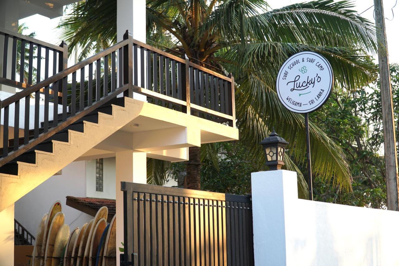 Lucky'S Surf Camp Bed & Breakfast Weligama Exterior photo